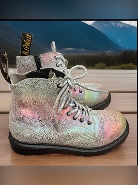 Dr. Martens 1460 Pascal T Girls  Rainbow Glitter Boots Size US 3